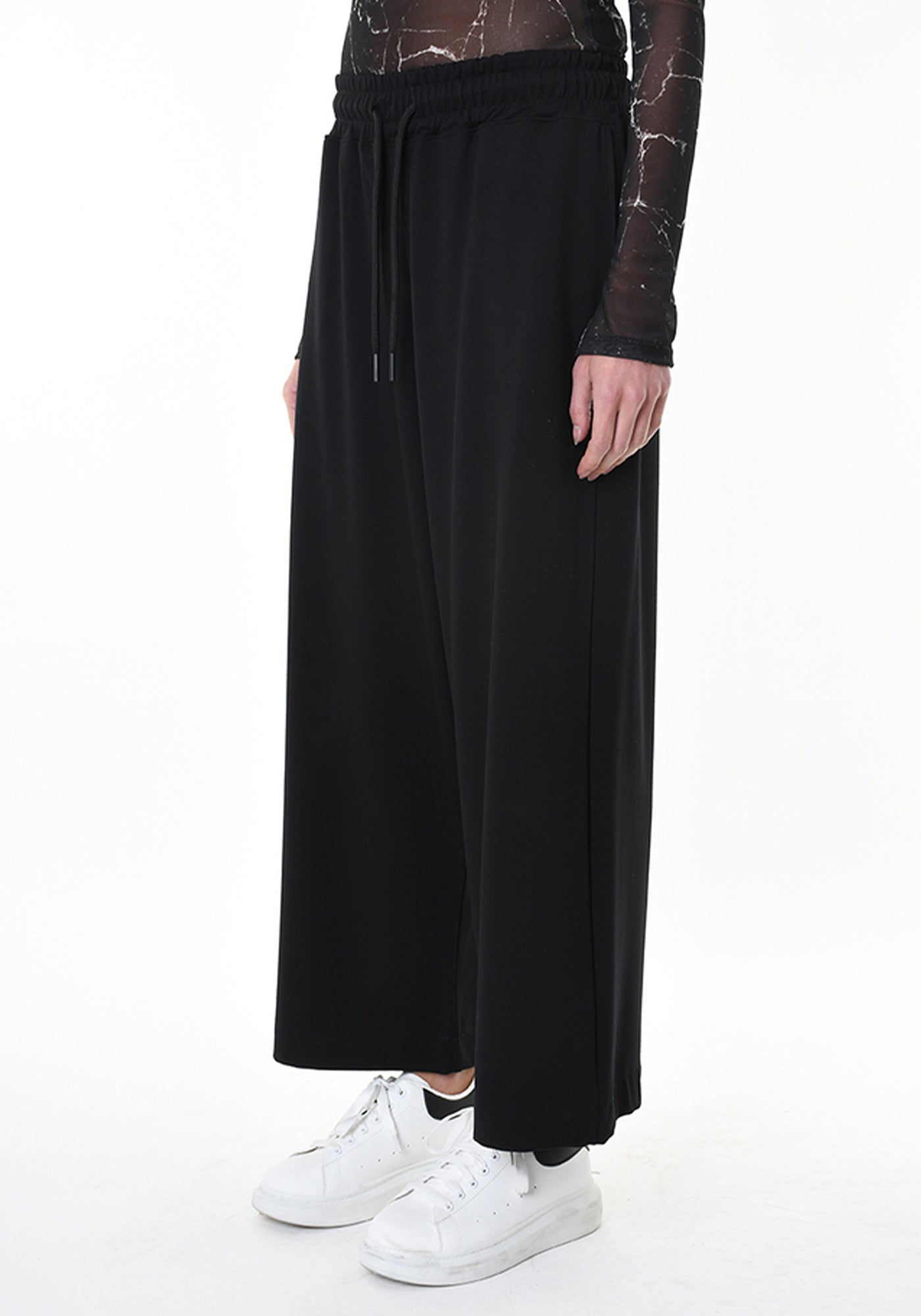 Drop Seat Wide Leg Cropped Pants