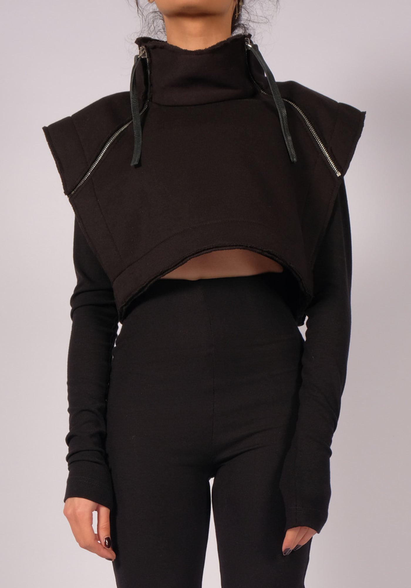 Sleeveless Drop Shoulder Cropped Sweatshirt with Zip Details