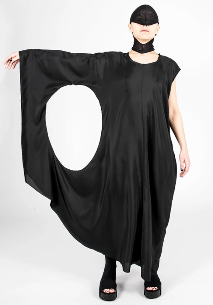 Black Hole Asymmetric Dress