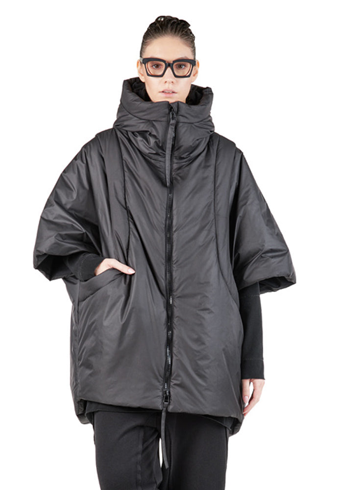 Jumpa Oversized Water Repellent Cropped Sleeve Puffer Jacket