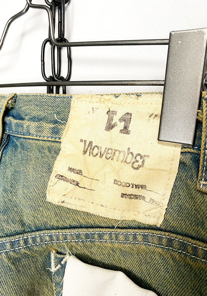 NOVEMB3R Distressed Drop Seat 5 Pocket Jeans