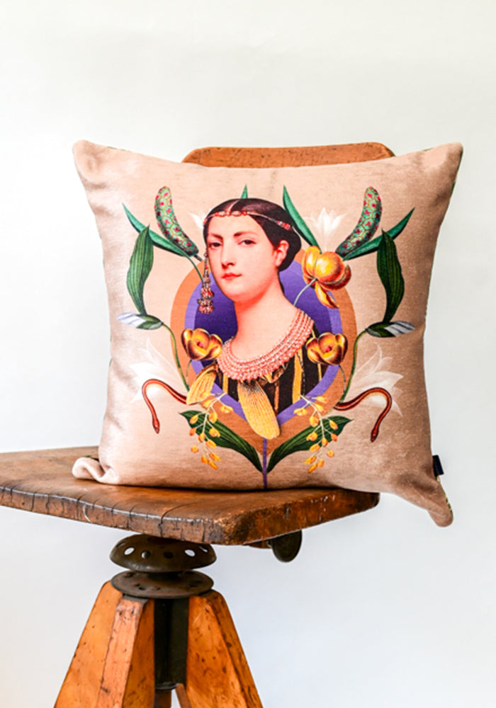 17" x 17" Retro Muse Pillow | Muzaluci