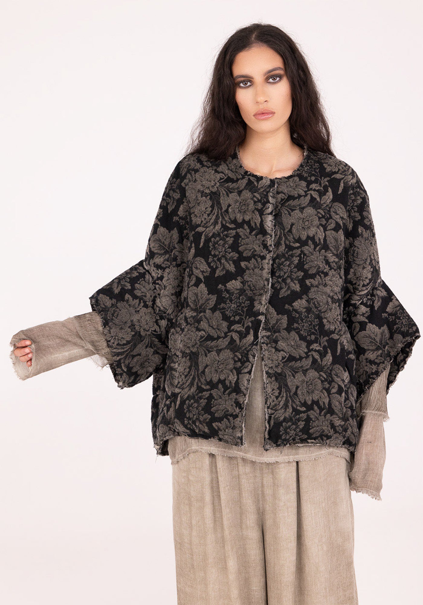 Oversized Cropped Sleeve Velvet Jacket