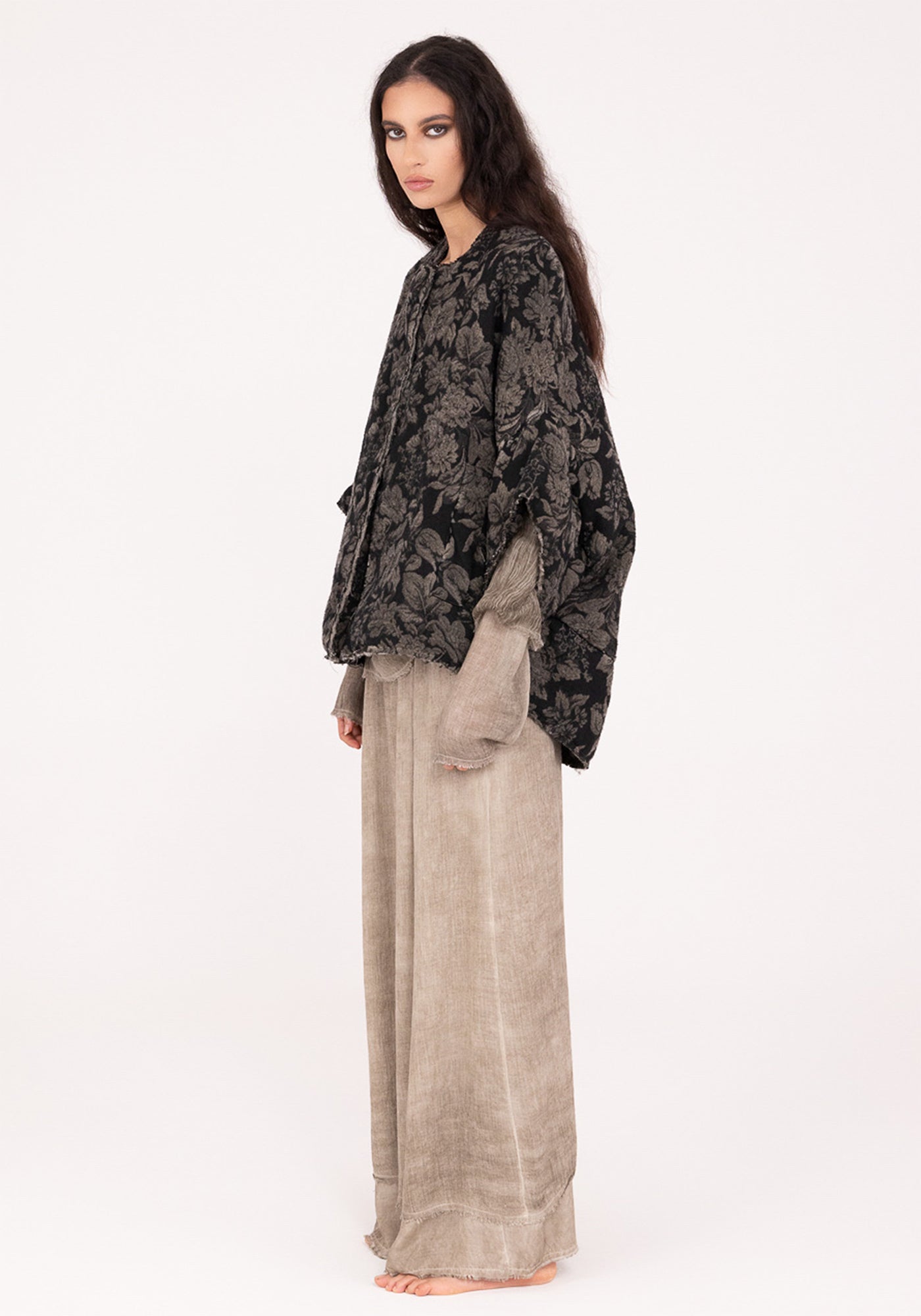 Oversized Cropped Sleeve Velvet Jacket