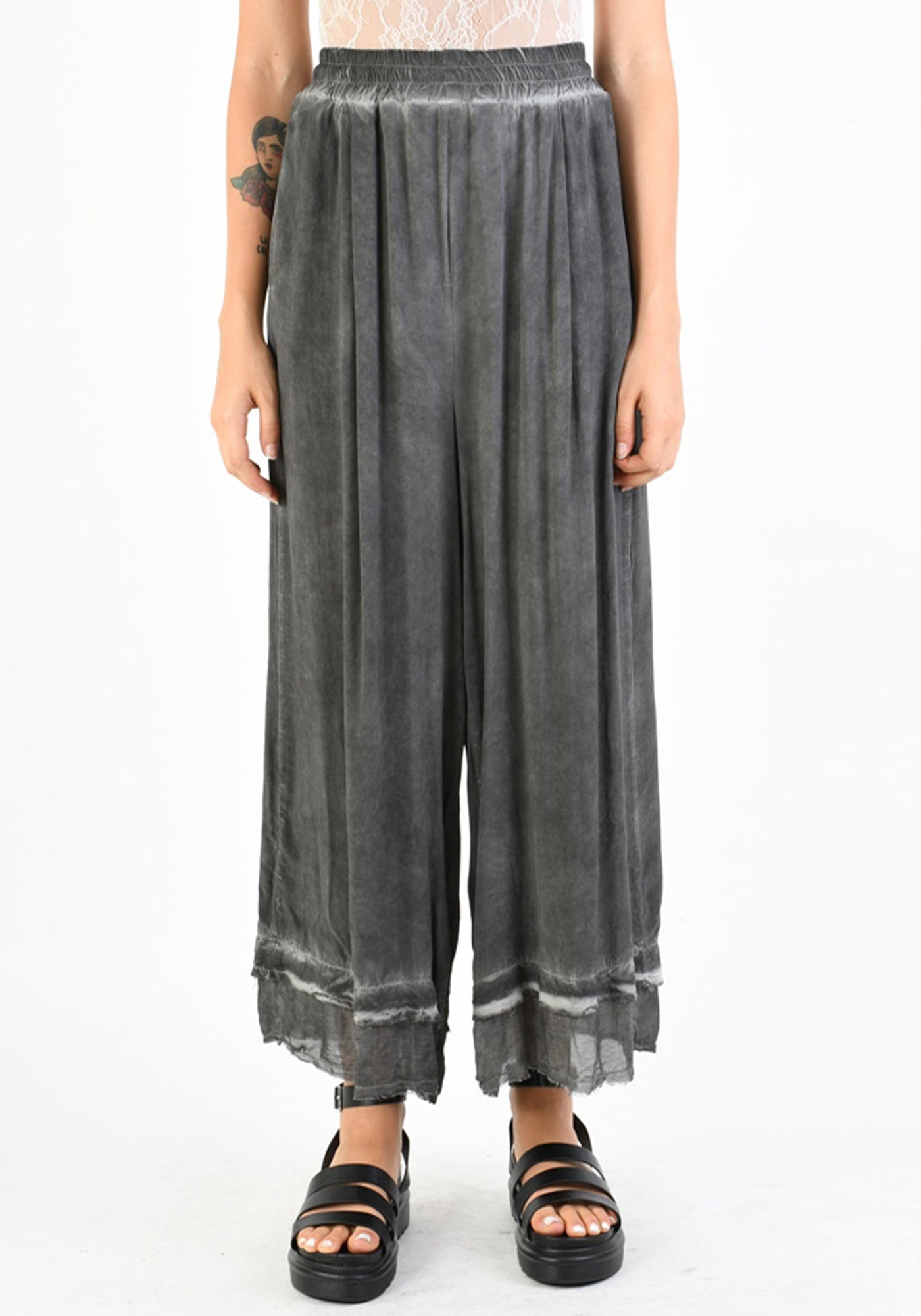 Wide Leg Pants in BLACK Only