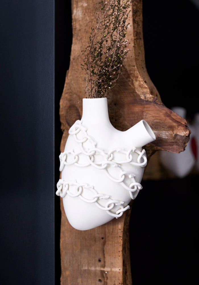 Studio Elica 'Chains' Porcelain Anatomical Heart Wall Vase
